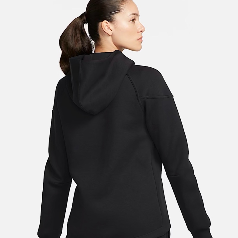 Nike Black Sportswear Tech Fleece Windrunner - Picture 2 of 5